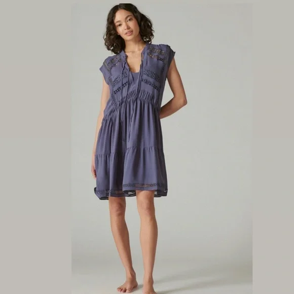 lace fitted maternity dress Blue Lace Maternity Dress main image 1